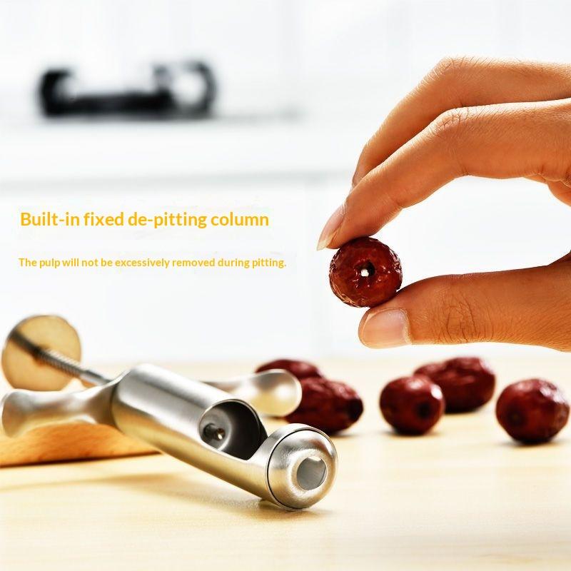 Новый инструмент для удаления  – обзор и цена Cherry Pitter Tool